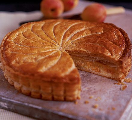 http://www.acuisiner.com/images/recipes_from_inet/000000/00000/6000/000/10/5/pithiviers.jpg